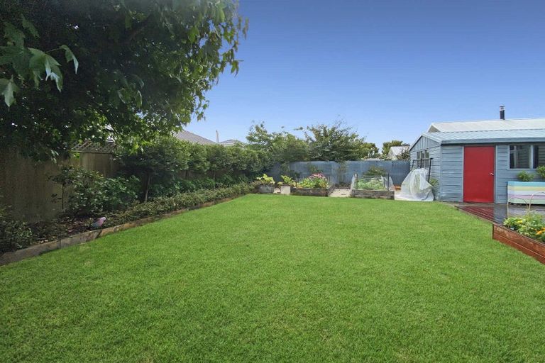 Photo of property in 91 Somerfield Street, Somerfield, Christchurch, 8024