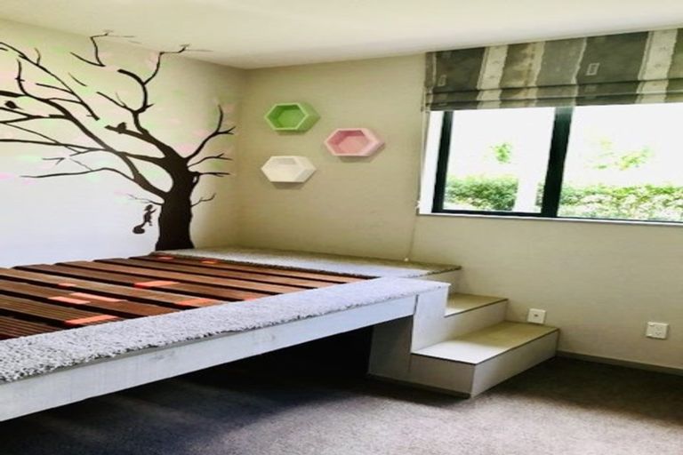 Photo of property in 33 Kilkelly Avenue, Pinehill, Auckland, 0632