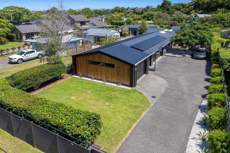 Photo of property in 18 Glengarry Avenue, Manly, Whangaparaoa, 0930