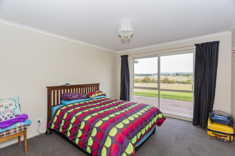 Photo of property in 28 Rooneys Road, Weston, Oamaru, 9491