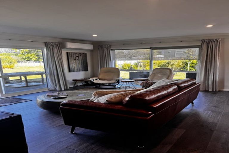 Photo of property in 1 Trinity Lane, Greytown, 5712