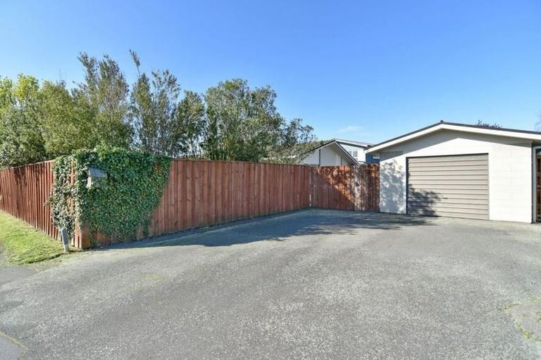 Photo of property in 9 Coates Place, Rangiora, 7400