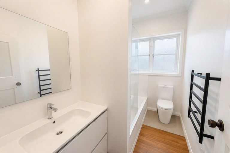 Photo of property in 45 Plunket Terrace, Hamilton East, Hamilton, 3216
