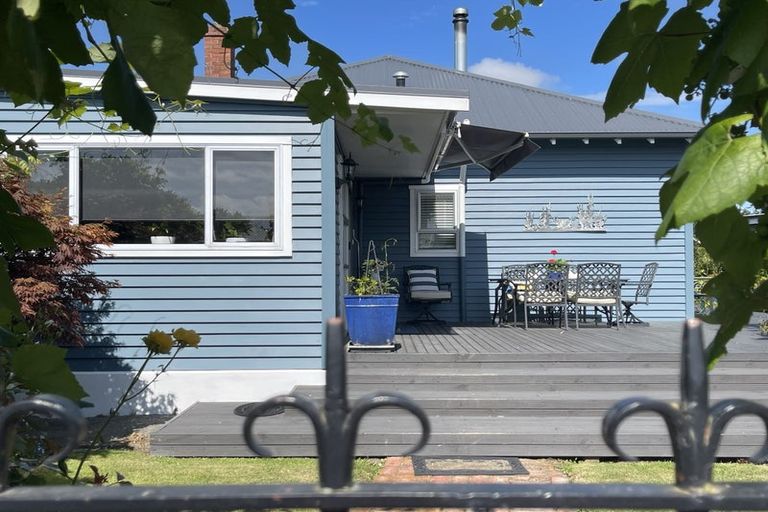 Photo of property in 12 Parsonage Road, Waimate, 7924