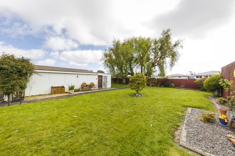 Photo of property in 17 Cavendish Crescent, Awapuni, Palmerston North, 4412