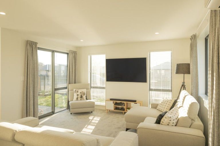 Photo of property in 2 Edlin Lane, Pegasus, 7612