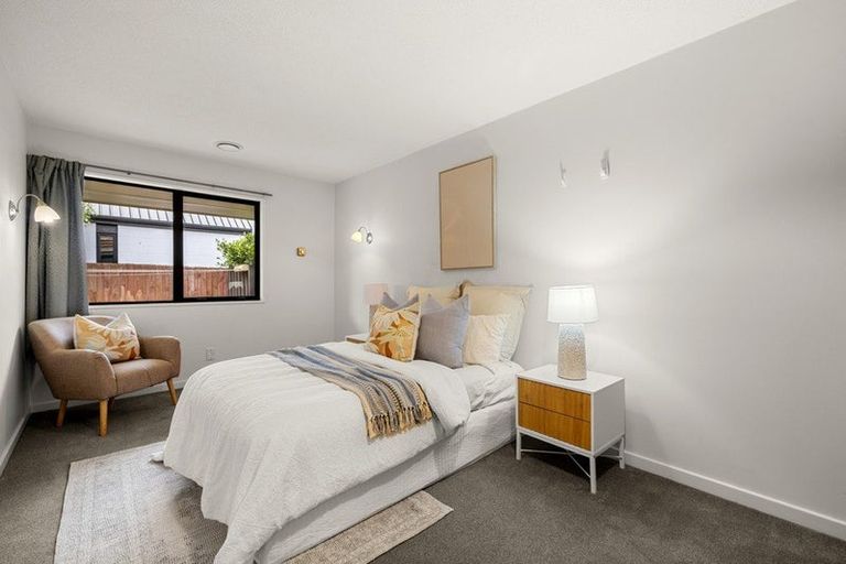 Photo of property in 2/7 Ringwood Place, Avonhead, Christchurch, 8042