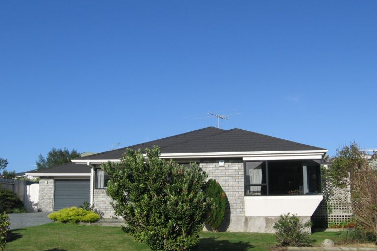 Photo of property in 19 Westridge, Camborne, Porirua, 5026