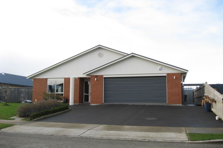 Photo of property in 16 Hoffman Court, Waikiwi, Invercargill, 9810