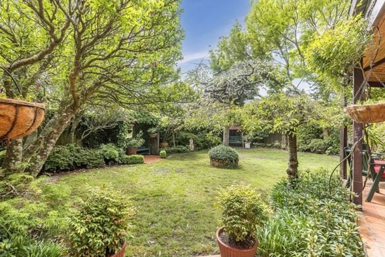 Photo of property in 426a Karori Road, Karori, Wellington, 6012