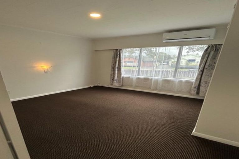 Photo of property in 9 Pohutukawa Street, Woburn, Lower Hutt, 5010