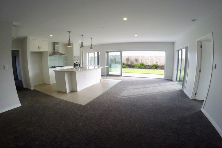 Photo of property in 10 Tilly Lane, Huapai, Kumeu, 0810