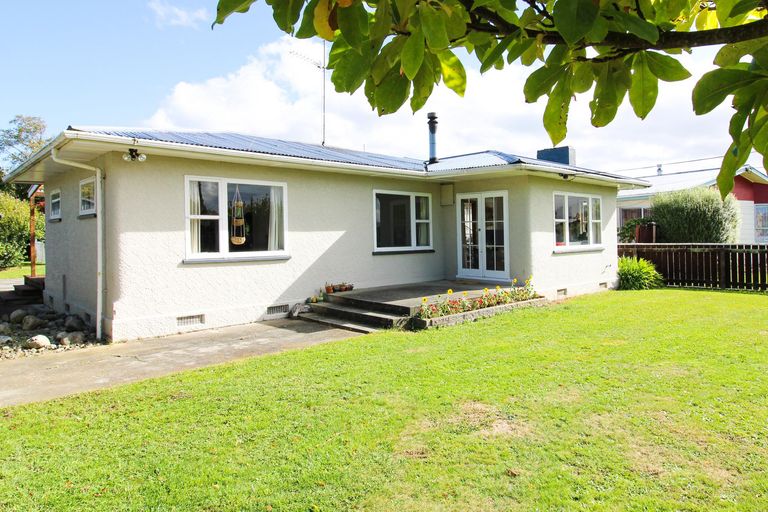 Photo of property in 27 Frederick Street, Carterton, 5713