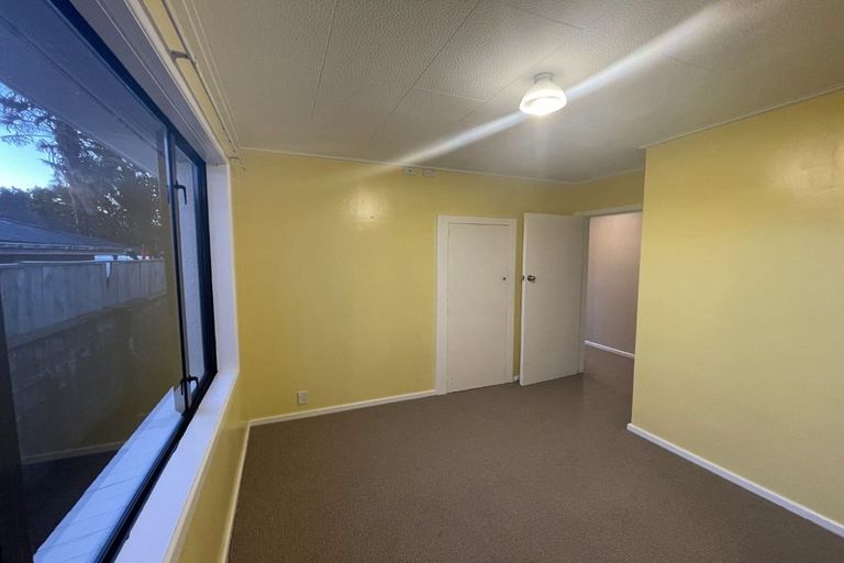 Photo of property in 38 Holloway Street, Waikiwi, Invercargill, 9810
