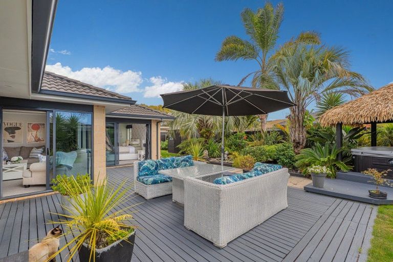 Photo of property in 31 Wells Place, Whitianga, 3510