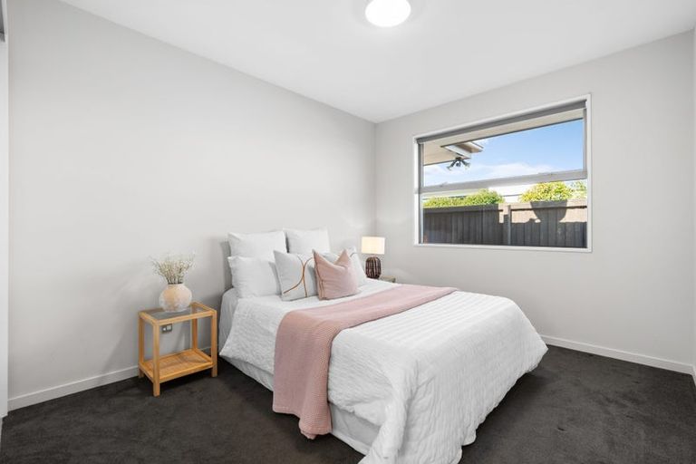 Photo of property in 14 Crown Close, Prebbleton, 7604