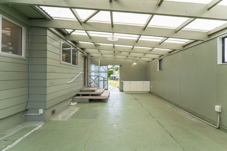 Photo of property in 19 Shera Street, Acacia Bay, Taupo, 3330