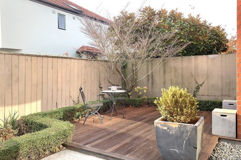 Photo of property in 1/56 Hewitts Road, Merivale, Christchurch, 8014