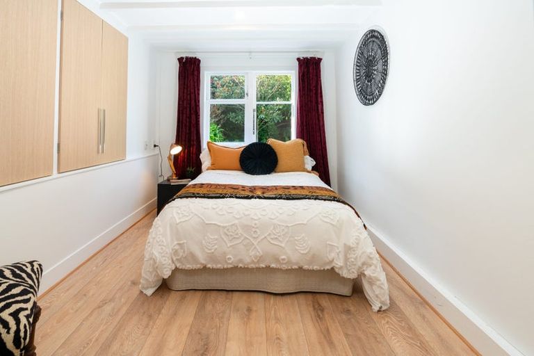 Photo of property in 77 The Parade, Paekakariki, 5034