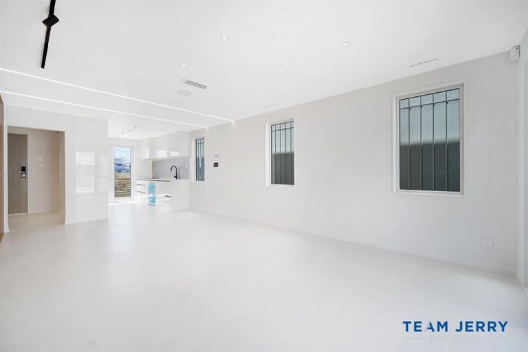 Photo of property in 48 Corporal Street, Papakura, 2110