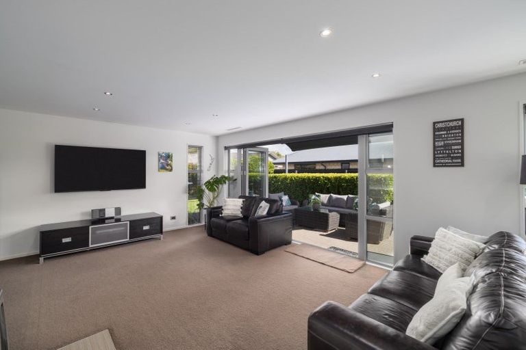 Photo of property in 44 Brookwater Avenue, Northwood, Christchurch, 8051