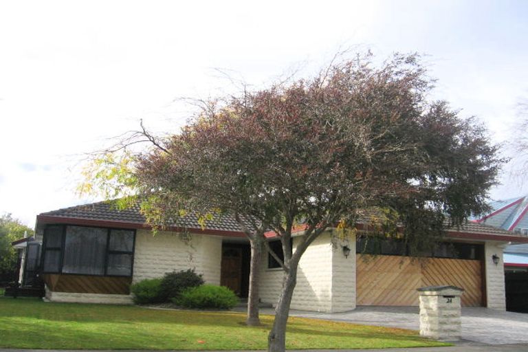 Photo of property in 24 Hanmer Place, Highbury, Palmerston North, 4412