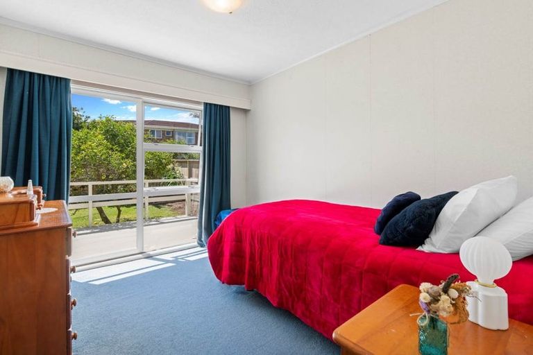 Photo of property in 2/420 Great South Road, Opaheke, Papakura, 2113