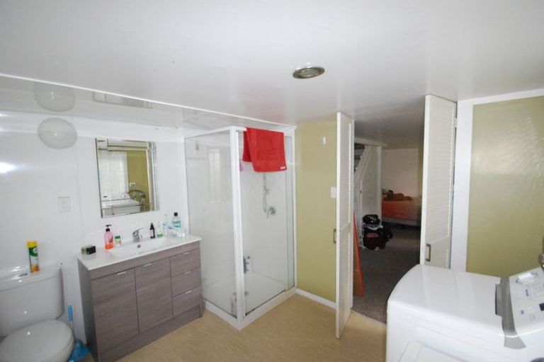 Photo of property in 29d North Terrace, Kelburn, Wellington, 6012