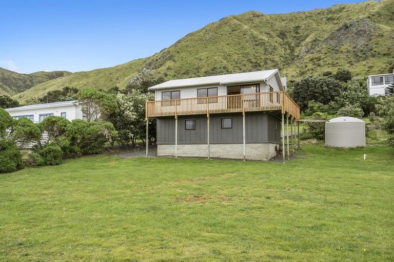 Photo of property in 10 Ben Avon Grove, Cape Palliser, Pirinoa, 5772
