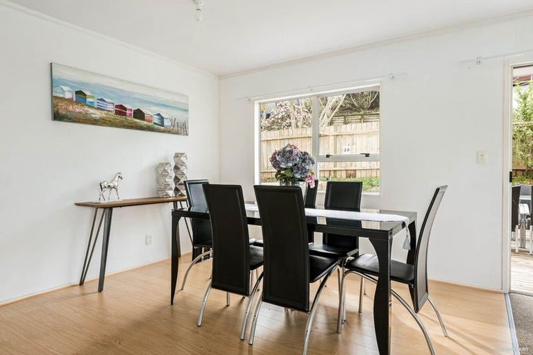 Photo of property in 1/35 Topliss Drive, Northcross, Auckland, 0632