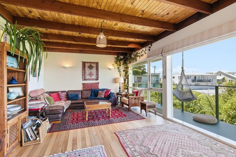 Photo of property in 12 Tensing Place, Khandallah, Wellington, 6035