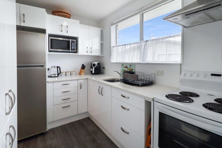 Photo of property in 35a Roband Crescent, Brown Owl, Upper Hutt, 5018