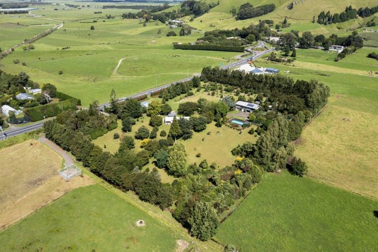 Photo of property in 52 Te Puke Highway, Kairua, Te Puke, 3187