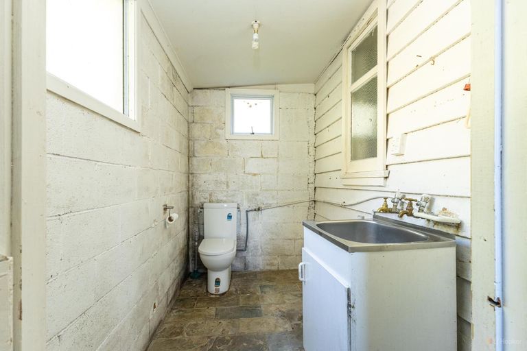 Photo of property in 28 Macdonald Street, Geraldine, 7930