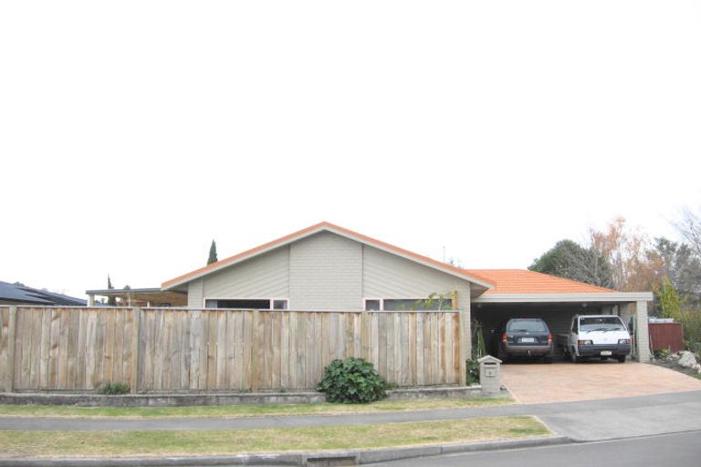 Photo of property in 4 Bishops Close, Greenmeadows, Napier, 4112