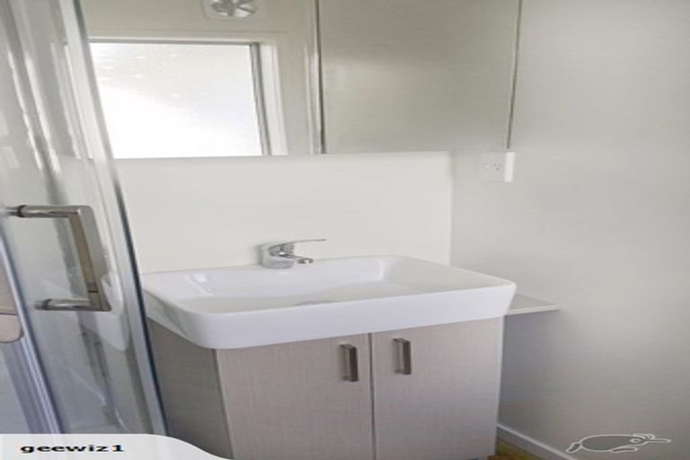 Photo of property in 8/16 Rutland Road, Stanley Point, Auckland, 0624