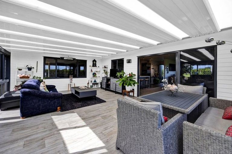 Photo of property in 114 Ackworth Road, Lepperton, New Plymouth, 4373