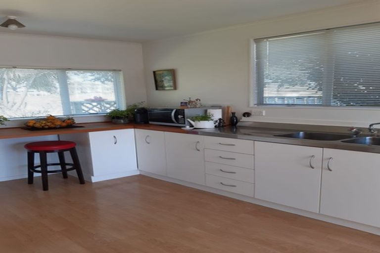 Photo of property in 48 Harrison Street West, Featherston, 5710