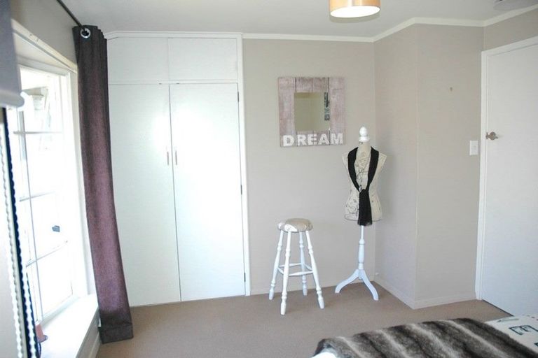 Photo of property in 5 Mcalpine Place, Rangiora, 7400