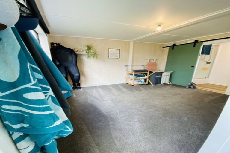 Photo of property in 18 Violet Street, Riverton/aparima, Riverton, 9822
