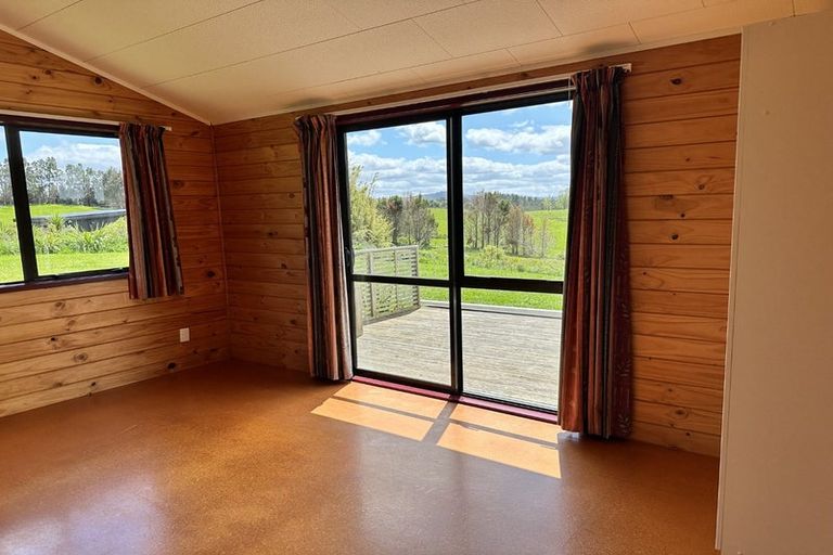 Photo of property in 357 Oneriri Road, Kaiwaka, 0573