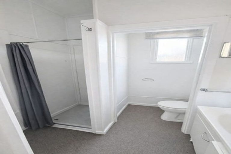 Photo of property in 291 Riccarton Road, Upper Riccarton, Christchurch, 8041