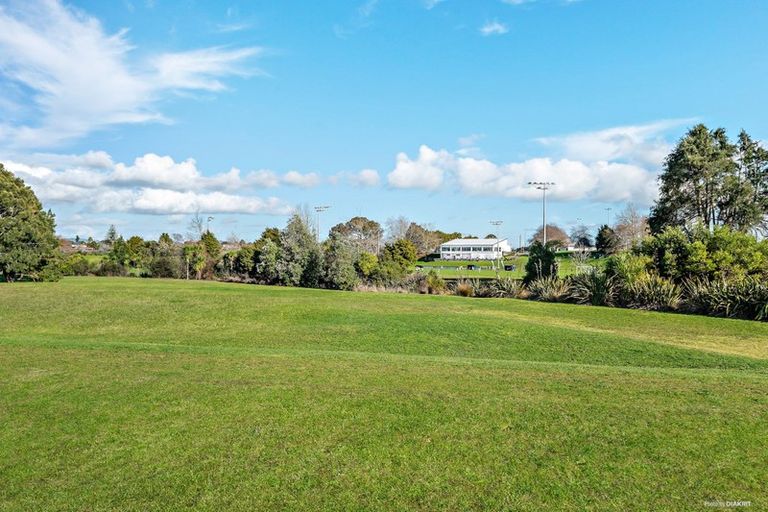 Photo of property in 11 Lieutenant Lane, Papakura, 2110