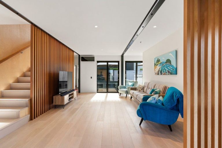 Photo of property in 101 Beach Road, Whangamata, 3620