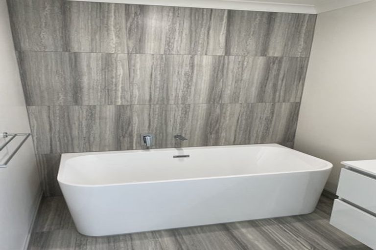 Photo of property in 19a Leander Place, Milson, Palmerston North, 4414