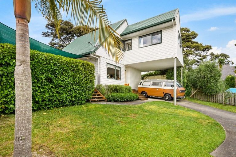 Photo of property in 320 Whangaparaoa Road, Stanmore Bay, Whangaparaoa, 0932