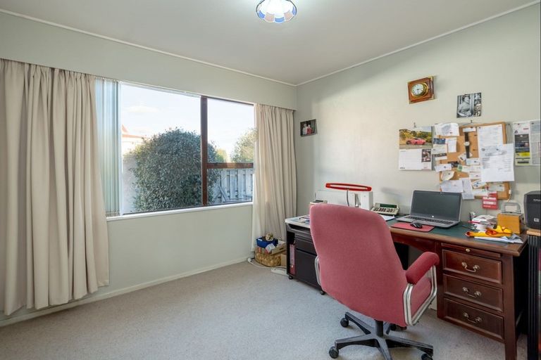 Photo of property in 13 Jellicoe Street, Greytown, 5712