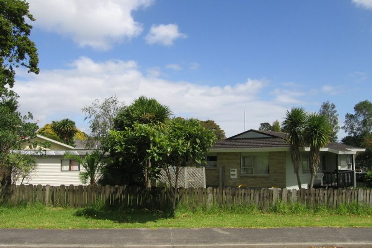 Photo of property in 46 Ranch Avenue, Beach Haven, Auckland, 0626