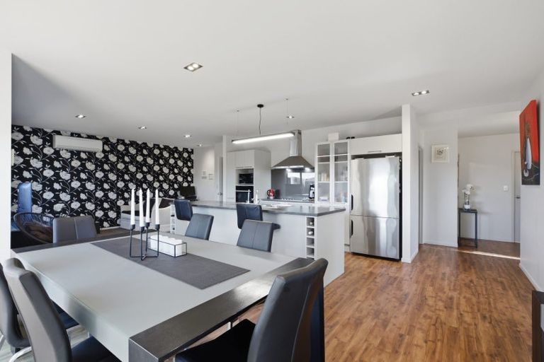 Photo of property in 8 Waterside Drive, Pyes Pa, Tauranga, 3112