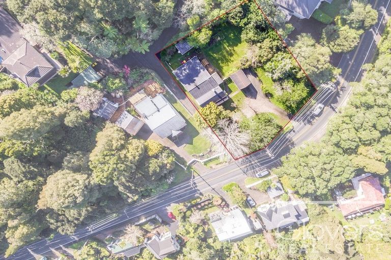 Photo of property in 11 Huia Road, Titirangi, Auckland, 0604